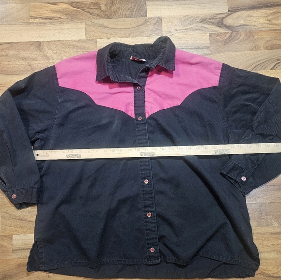 Vintage Wagon Wheels Western Shirt Men’s XL Black Pink Two Tone USA Made - Picture 4 of 7